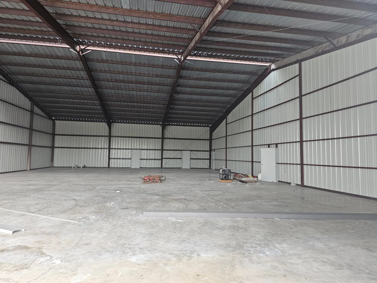 Warehouse + PEMB Building